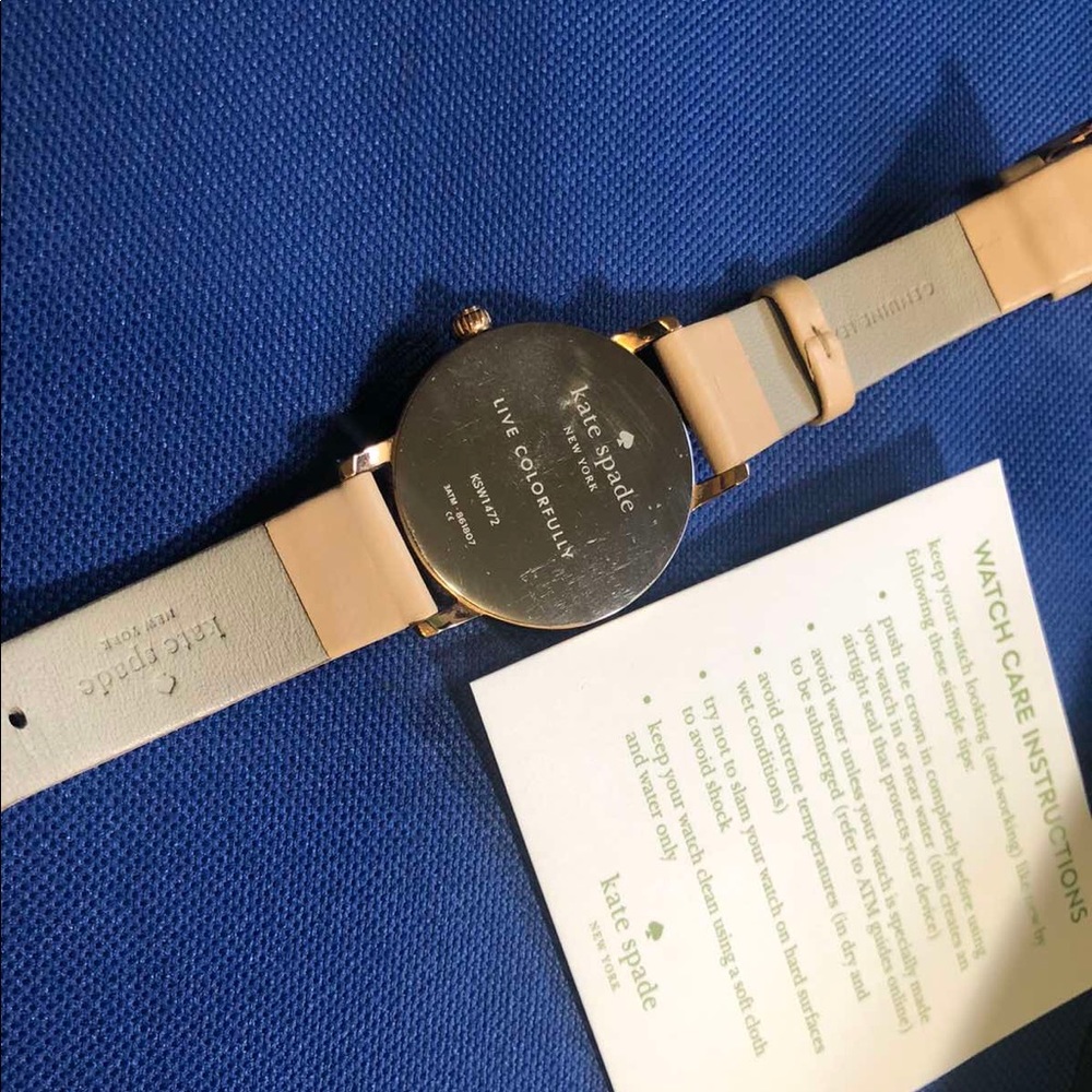 Watch - Picture 2 of 4